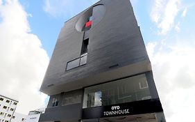 Townhouse Reva College University